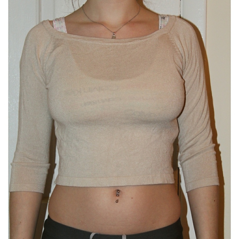 Forever 21 brand cropped quarter sleeve shirt